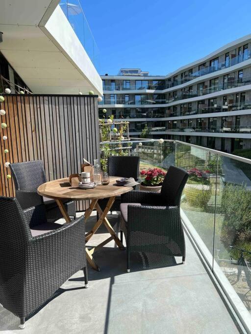 Bo Med Stil Og Udsigt Til Aarhus Lystbadehavn Apartment Exterior photo